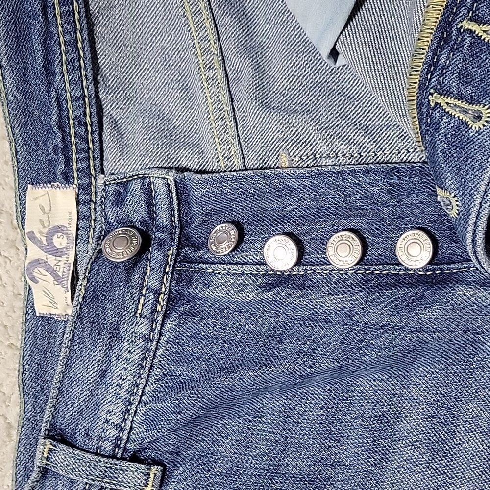 NWT-  FREE PEOPLE -Stylish Blue Frayed Hem Cropped Jeans. Sz 26 - Picture 10 of 10
